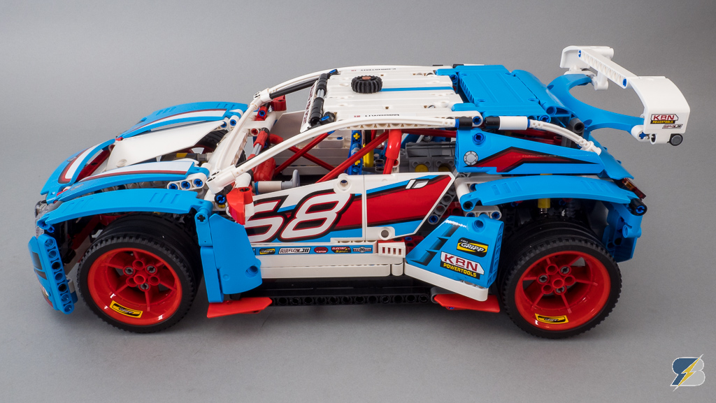 Lego Technic 42077 Rally Car speed build &amp; features 